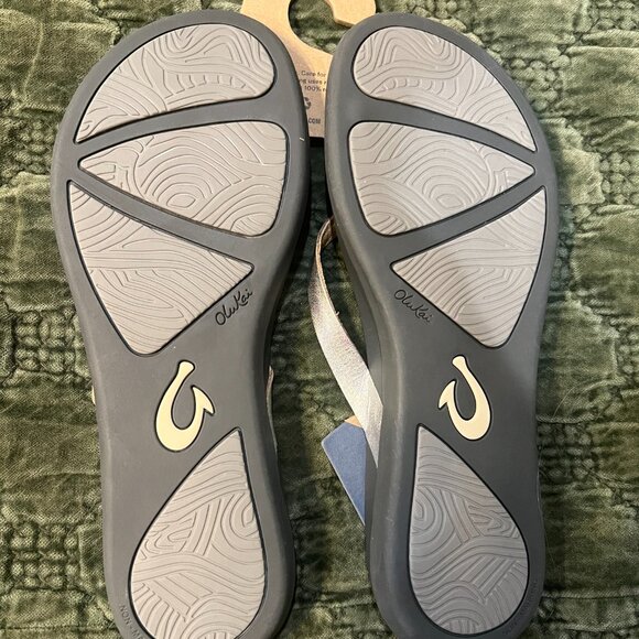 OluKai Ho Opio Leather Flip Flop NWT 10M - Picture 2 of 2